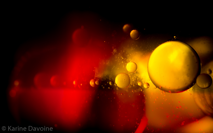 Bulles-jaune-rouge-photo-alcool-huile-densité-planete De la chimie Photographie 